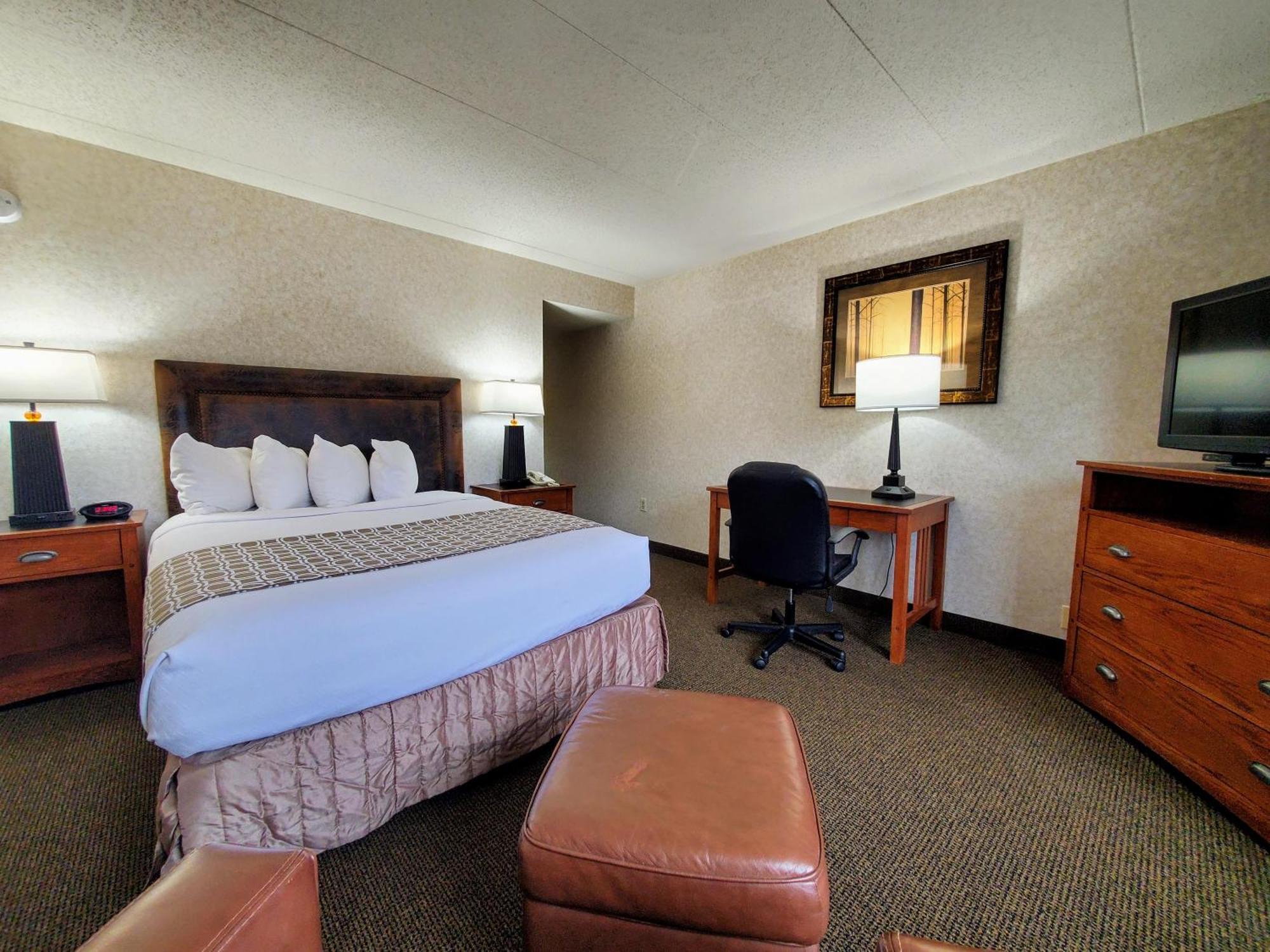 Ramkota Hotel Pierre Room photo