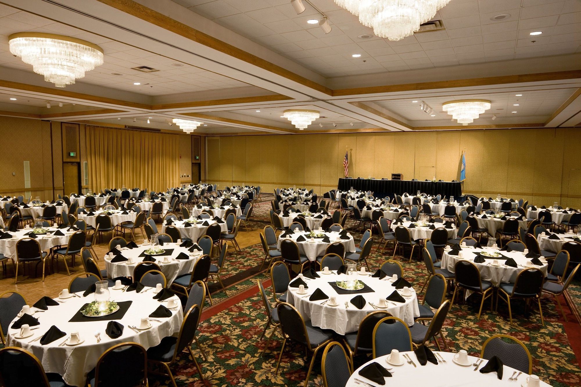 Ramkota Hotel Pierre Business photo